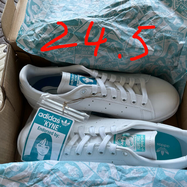 adidas(アディダス)のKYNE × ADIDAS STAN SMITH  レディースの靴/シューズ(スニーカー)の商品写真