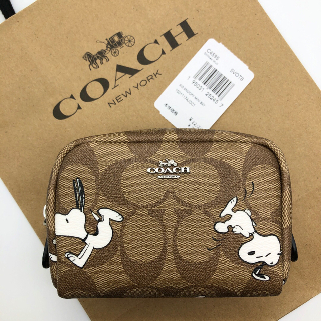 COACH(コーチ)の【COACH X PEANUTS☆新作】新品！Tシャツ、ポーチの2点セットです！ メンズのトップス(Tシャツ/カットソー(半袖/袖なし))の商品写真