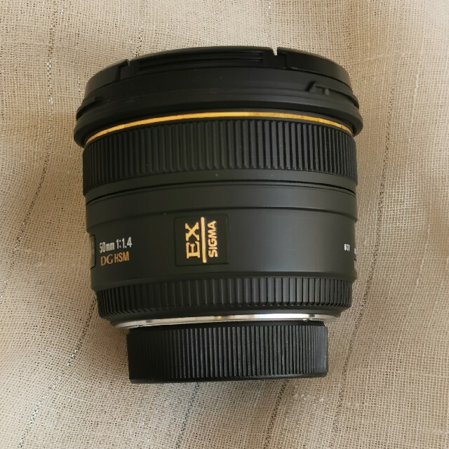 SIGMA(シグマ)のSIGMA 50mm f1.4 DG HSM ニコンFマウント スマホ/家電/カメラのカメラ(レンズ(単焦点))の商品写真