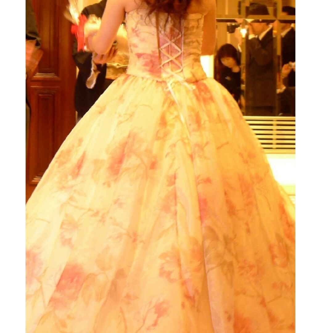 【ウエディングドレス】 カラードレス ステージ　花柄 カラードレス　ドレス レディースのフォーマル/ドレス(ウェディングドレス)の商品写真
