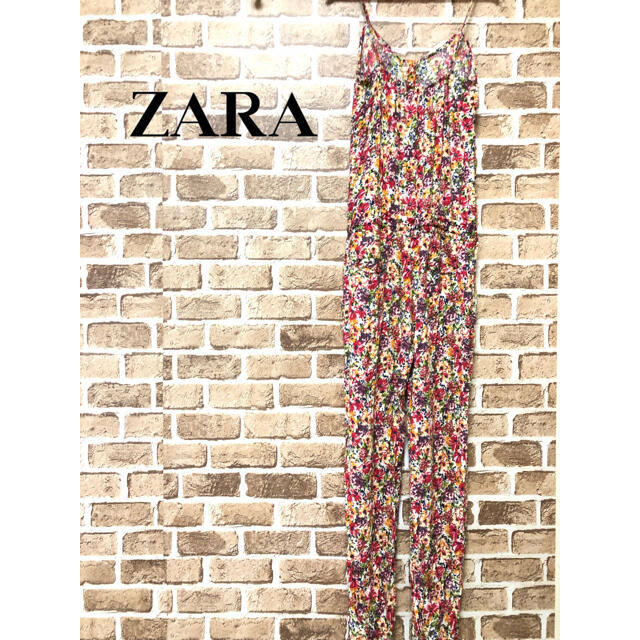 ZARA(ザラ)の【希少】❤ザラ❤ キャミソールサロペット 花柄 ピンク ZARA ポケット付 レディースのパンツ(サロペット/オーバーオール)の商品写真