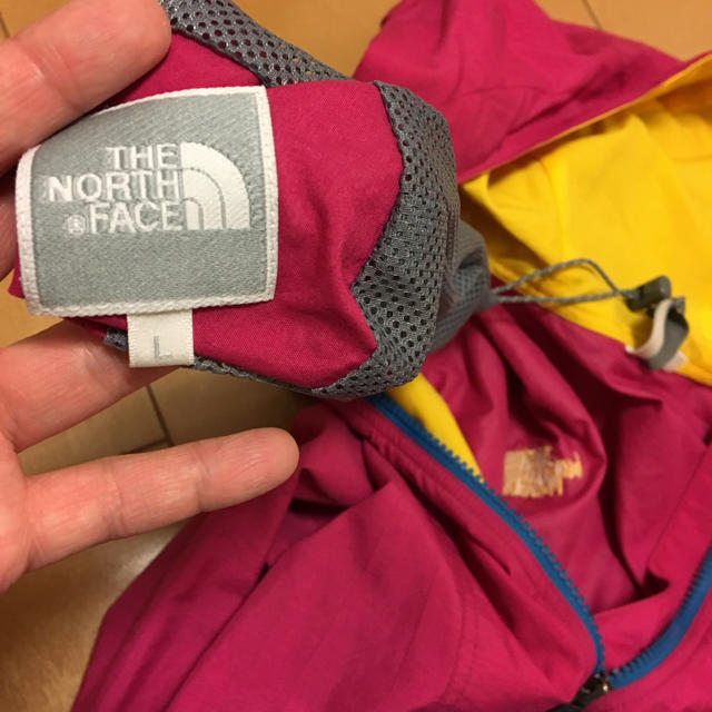 THE NORTH FACE(ザノースフェイス)のノースフェイス ウィンドブレーカー レディースのジャケット/アウター(ナイロンジャケット)の商品写真