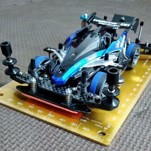 ミニ四駆　完成品　アバンテMK3 アズール　Black&Blue Special エンタメ/ホビーのおもちゃ/ぬいぐるみ(模型/プラモデル)の商品写真