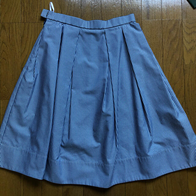 STRAWBERRY-FIELDS(ストロベリーフィールズ)のストロベリーフィールド　スカート　ストライプ レディースのスカート(ひざ丈スカート)の商品写真