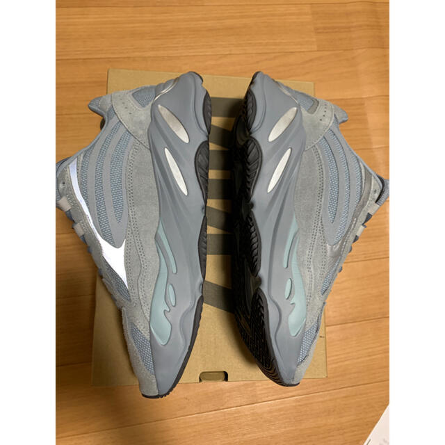 adidas(アディダス)のYEEZY BOOST 700 V2 HOSPITAL BLUE 27cm メンズの靴/シューズ(スニーカー)の商品写真