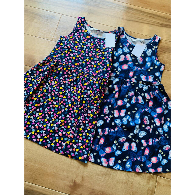 H&M(エイチアンドエム)の新品　H&M   ワンピース　110  /  115cm   ２枚 キッズ/ベビー/マタニティのキッズ服女の子用(90cm~)(ワンピース)の商品写真