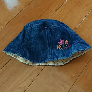 ミキハウス(mikihouse)のミキハウス デニム 帽子 ハット お花刺繍♪ サイズ50(帽子)