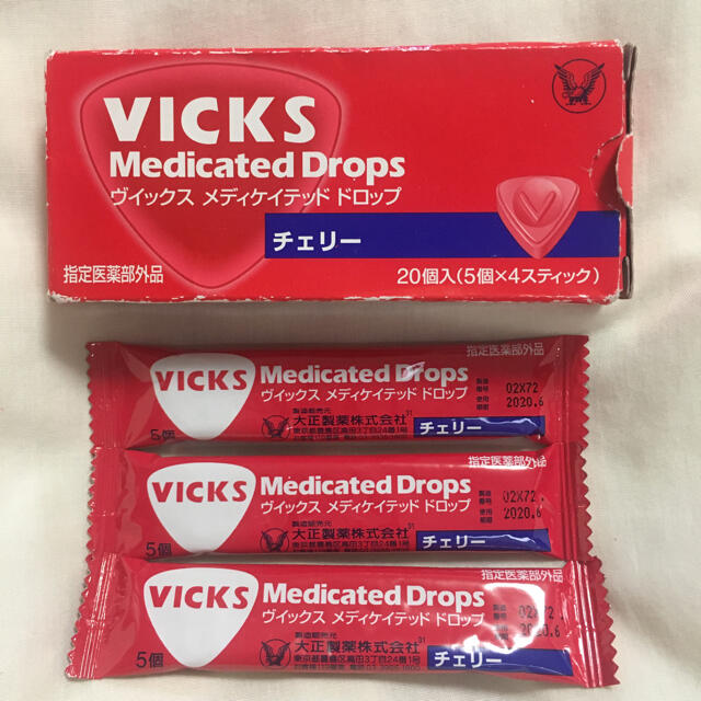 大正製薬(タイショウセイヤク)のVICKS ヴィックス のど飴 チェリー ウメ 賞味期限切れ 食品/飲料/酒の食品(菓子/デザート)の商品写真