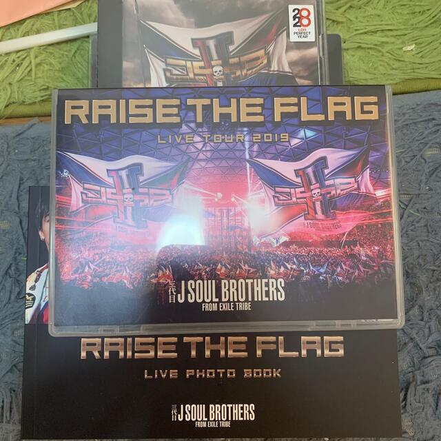 三代目 J Soul Brothers(サンダイメジェイソウルブラザーズ)のRAISE THE FLAG（初回生産限定盤/DVD付） エンタメ/ホビーのCD(ポップス/ロック(邦楽))の商品写真