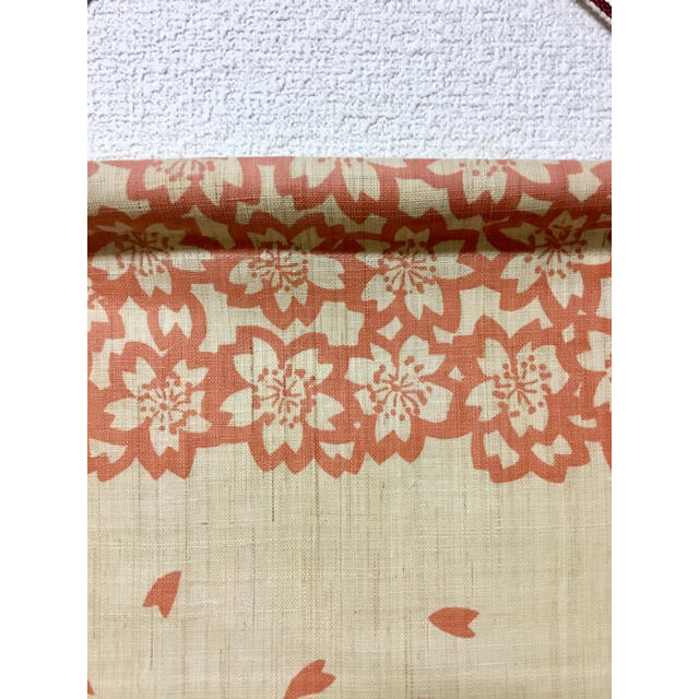桜とウサギの和風壁掛(タペストリー) ハンドメイドのインテリア/家具(インテリア雑貨)の商品写真