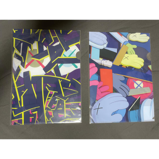 kaws first Tokyo クリファイル2枚セット