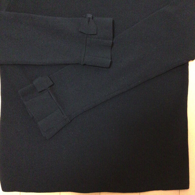 TOCCA(トッカ)のトッカ　袖のリボンがアクセント　ブラックニット レディースのトップス(ニット/セーター)の商品写真