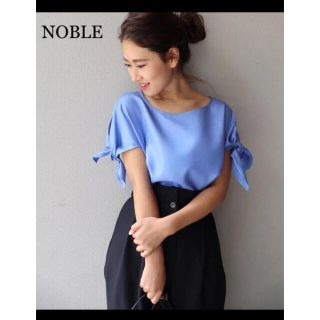 ノーブル(Noble)のNOBLE 可愛い♪フレンチスリーブリボンブラウス ブルー 春夏ノーブル(シャツ/ブラウス(半袖/袖なし))