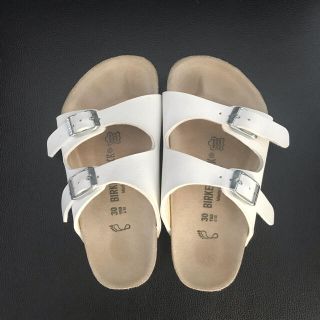 ビルケンシュトック(BIRKENSTOCK)のビルケンシュトック　アリゾナ　キッズ　サンダル　30／19cm(サンダル)