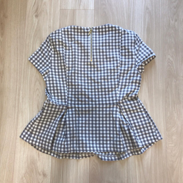 ZARA(ザラ)のZARA ペプラムトップス　2枚セット レディースのトップス(カットソー(半袖/袖なし))の商品写真