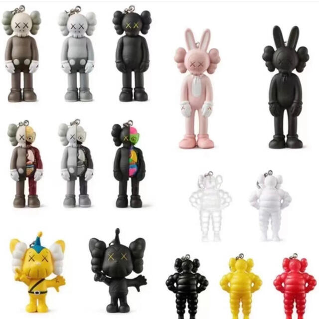 kaws  tokyo firstキーホルダー