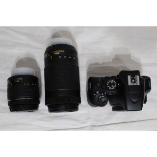 ほぼ新品 Nikon デジタル一眼レフカメラ ダブルズームキット D3500WZ