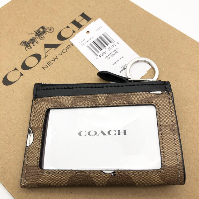 COACH(コーチ)の【COACH X PEANUTS☆新作】完売品！新品！スヌーピー！パスケース！ レディースのファッション小物(名刺入れ/定期入れ)の商品写真