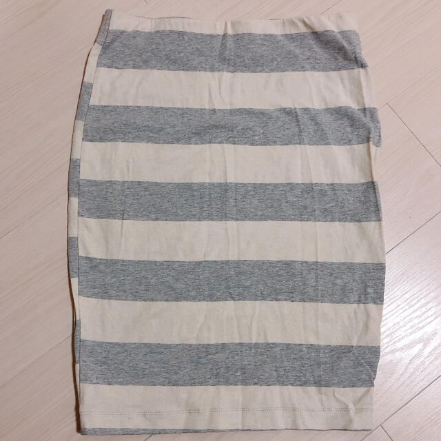 ZARA(ザラ)のZARA ボーダー ペンシルスカート ザラ レディースのスカート(ひざ丈スカート)の商品写真