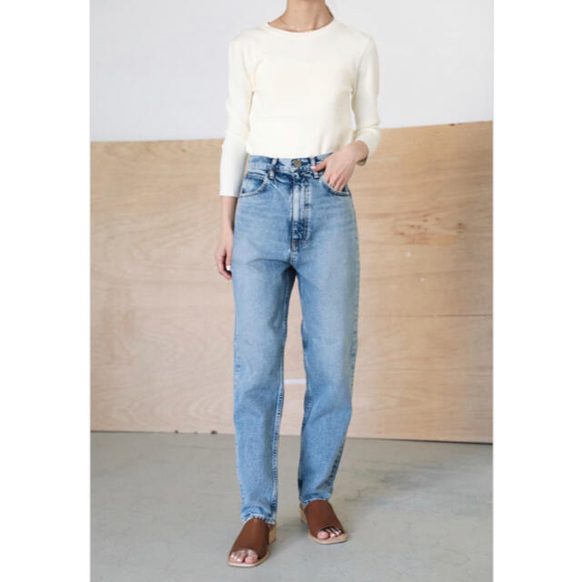 BLACK by moussy(ブラックバイマウジー)のブラックバイマウジー JAVAデニム レディースのパンツ(デニム/ジーンズ)の商品写真