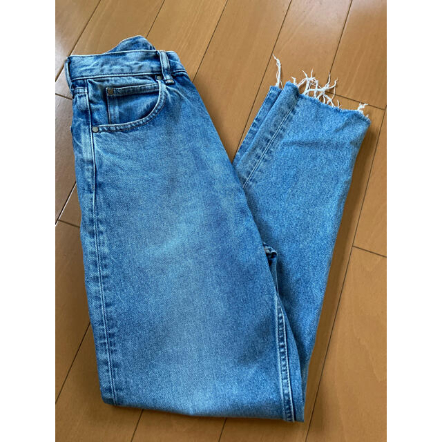 BLACK by moussy(ブラックバイマウジー)のブラックバイマウジー JAVAデニム レディースのパンツ(デニム/ジーンズ)の商品写真