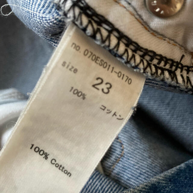 BLACK by moussy(ブラックバイマウジー)のブラックバイマウジー JAVAデニム レディースのパンツ(デニム/ジーンズ)の商品写真