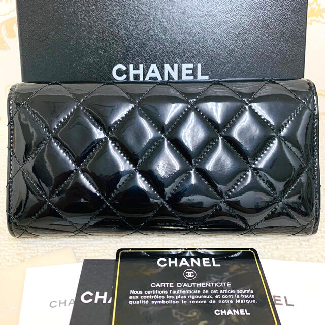 CHANEL(シャネル)の✴︎専用✴︎     CHANEL　エナメル　ブリリアント　ココマーク　長財布 レディースのファッション小物(財布)の商品写真