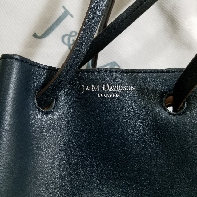 J&M DAVIDSON(ジェイアンドエムデヴィッドソン)のJ&M DAVIDSON MINI DAISY　ジェイ&エム デヴィッドソン　 レディースのバッグ(ショルダーバッグ)の商品写真