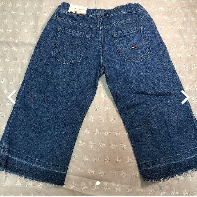 TOMMY HILFIGER(トミーヒルフィガー)の【新品】【サイズ100】トミーヒルフィガーデニムハーフパンツ キッズ/ベビー/マタニティのキッズ服女の子用(90cm~)(パンツ/スパッツ)の商品写真