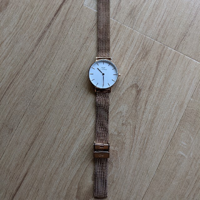 Daniel Wellington(ダニエルウェリントン)の【☆超美品☆】ダニエルウェリントン クラシック メルローズ 白盤 32mm レディースのファッション小物(腕時計)の商品写真