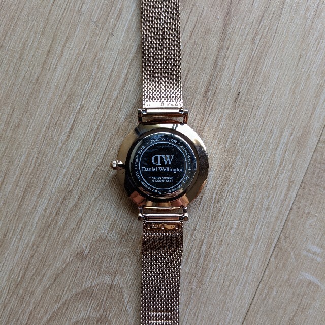 Daniel Wellington(ダニエルウェリントン)の【☆超美品☆】ダニエルウェリントン クラシック メルローズ 白盤 32mm レディースのファッション小物(腕時計)の商品写真