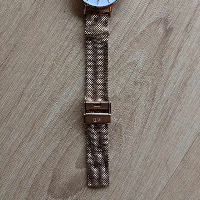 Daniel Wellington(ダニエルウェリントン)の【☆超美品☆】ダニエルウェリントン クラシック メルローズ 白盤 32mm レディースのファッション小物(腕時計)の商品写真