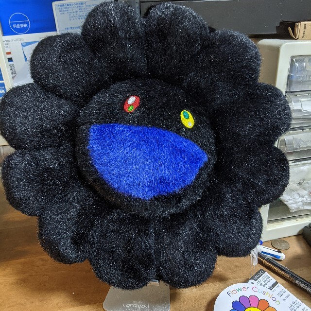 村上隆　カイカイキキ　クッション　黒　30cm