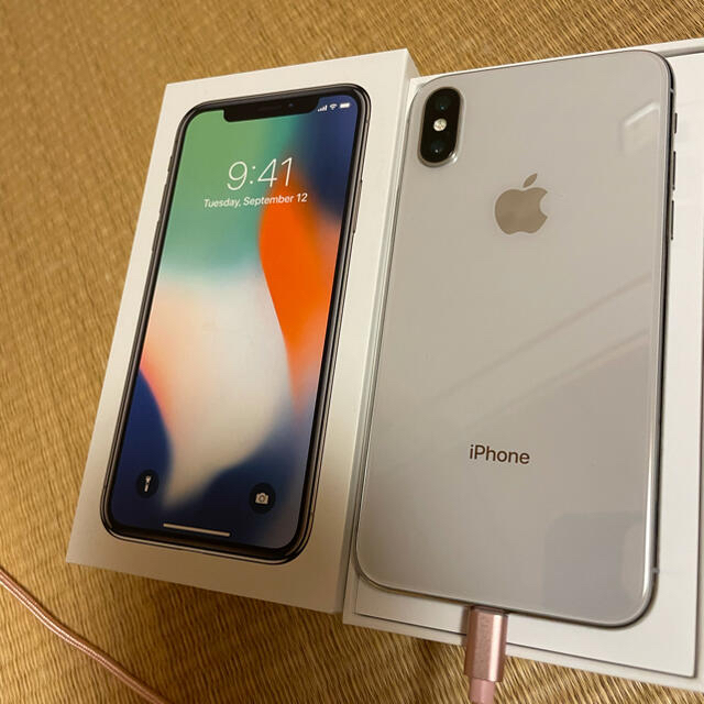 iPhoneX 256GB(液晶内部一部のみ割れ有)