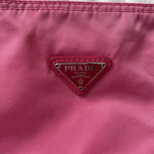 PRADA ナイロンポーチ　ピンク