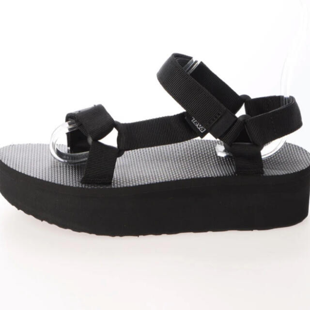 Teva(テバ)の【Teva】サンダル　BLACK   Ｌサイズ　美品 レディースの靴/シューズ(サンダル)の商品写真