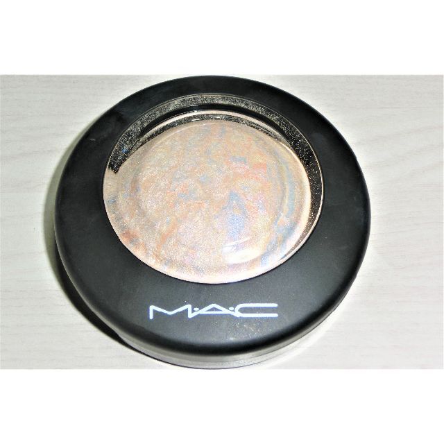 MAC(マック)のＭＡＣ ミネラライズ ライトスカペード ほぼ新品 コスメ/美容のベースメイク/化粧品(フェイスパウダー)の商品写真