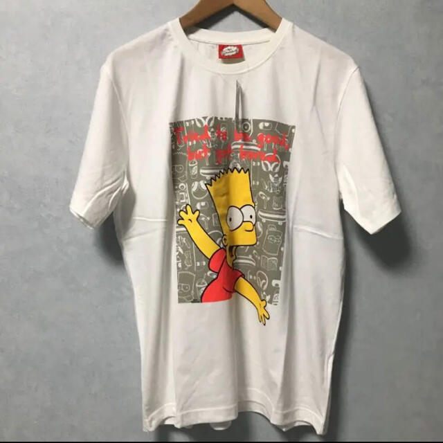 【新品】シンプソンズ  ロゴtシャツ 半袖　ペアルック　白 メンズのトップス(Tシャツ/カットソー(半袖/袖なし))の商品写真