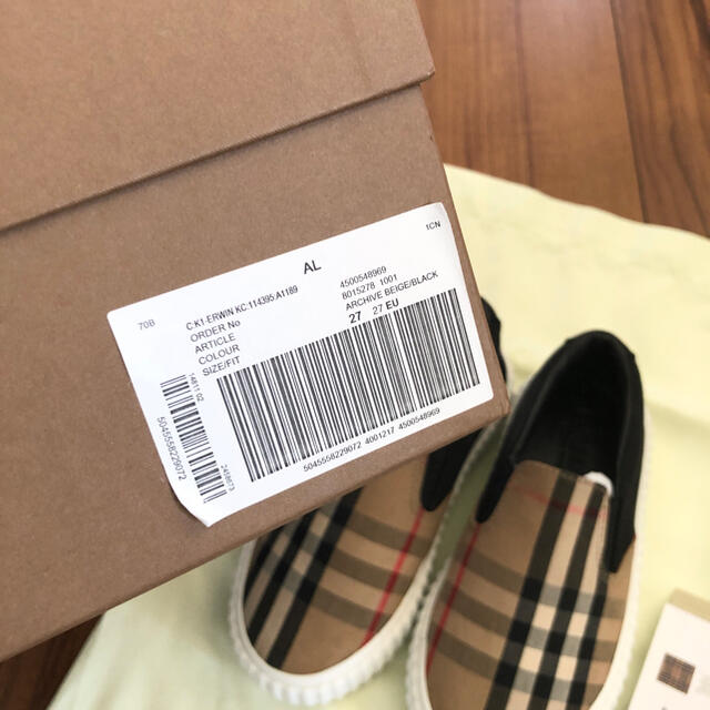 BURBERRY(バーバリー)の【ご専用】バーバリーチルドレン シューズ 27 キッズ/ベビー/マタニティのキッズ靴/シューズ(15cm~)(スリッポン)の商品写真