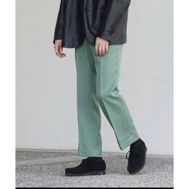 専用　KAIKO スラックスTHE PREST OLIVE SIZE1  メンズのパンツ(スラックス)の商品写真