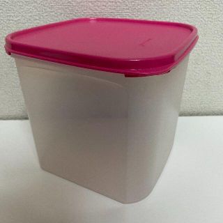 【専用ページ】Tupperware 容器（ピンク）送料無料(容器)