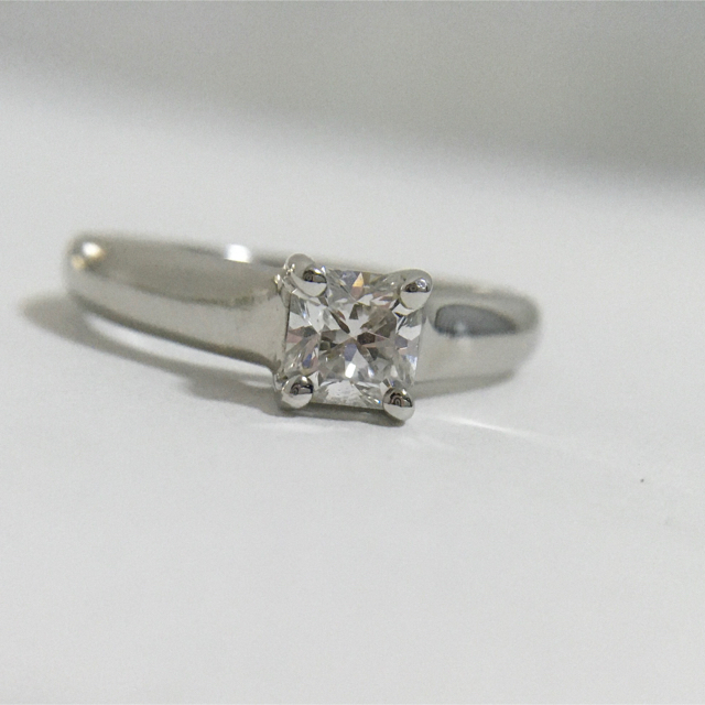 最終値下 ティファニー 0.39ct IF E ルシダ ダイヤモンド リング