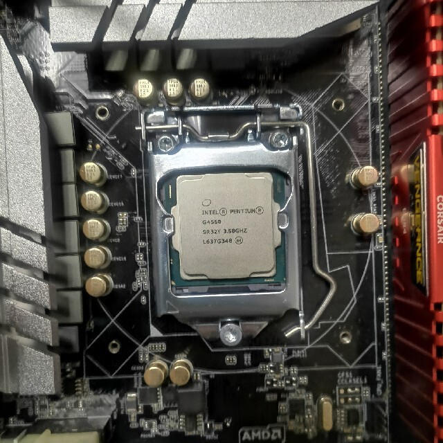 美品 Intel Pentium G4560  LGA1151 CPU インテル 3