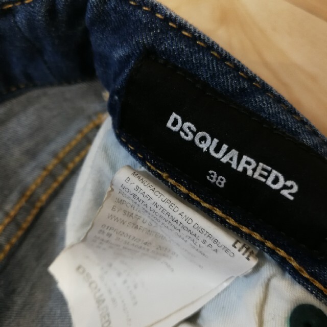 DSQUARED2(ディースクエアード)のディースクエアード2　スキニーデニム　7万 レディースのパンツ(デニム/ジーンズ)の商品写真