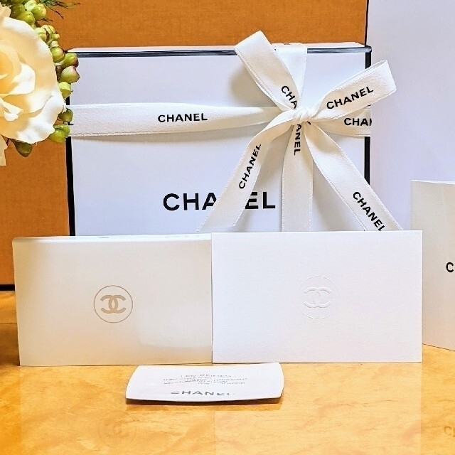 CHANEL(シャネル)のCHANELレティサージュ130ツイード エヴァネサント💓ギフトBOX付き コスメ/美容のベースメイク/化粧品(チーク)の商品写真