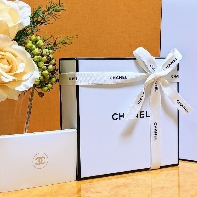 CHANEL(シャネル)のCHANELレティサージュ130ツイード エヴァネサント💓ギフトBOX付き コスメ/美容のベースメイク/化粧品(チーク)の商品写真