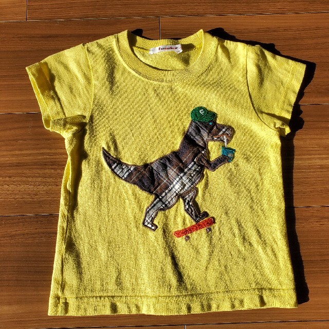 familiar(ファミリア)のfamiliar　恐竜シャツ(100) キッズ/ベビー/マタニティのキッズ服男の子用(90cm~)(Tシャツ/カットソー)の商品写真