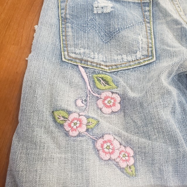 ☆激レア☆P&Y ヤシの木.桜刺繍デニムパンツ ダメージ加工 ☆激レア☆P&Y ヤシの木.桜刺繍デニムパンツ ダメージ加工