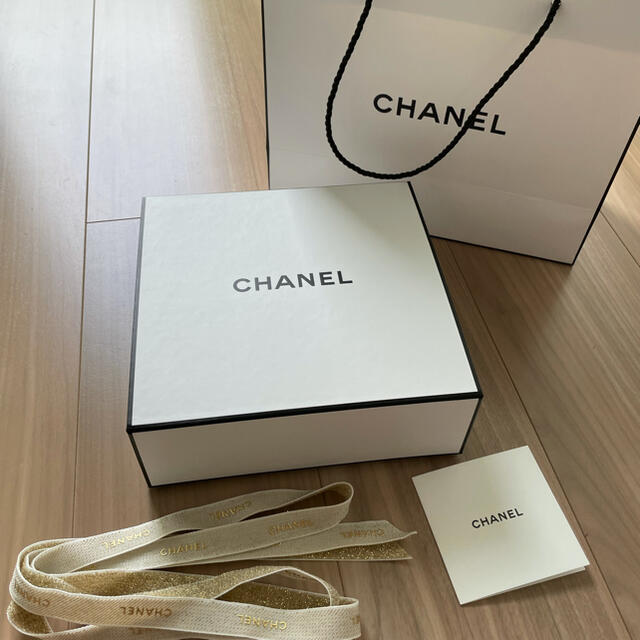 CHANEL(シャネル)のシャネル チャンスオータンドゥルボディモイスチャー 新品未使用 コスメ/美容のボディケア(ボディローション/ミルク)の商品写真