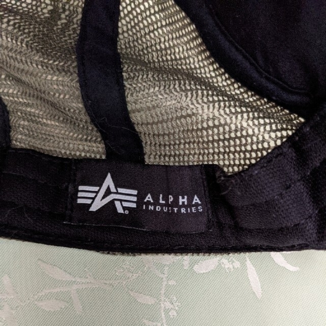 ALPHA INDUSTRIES(アルファインダストリーズ)のアルファ　インダストリーズ　和柄　鷹　富士　龍刺繍　54~56cmキャップ　帽子 メンズの帽子(キャップ)の商品写真